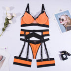 String sexy orange et noir pour femme, avec jarretières.